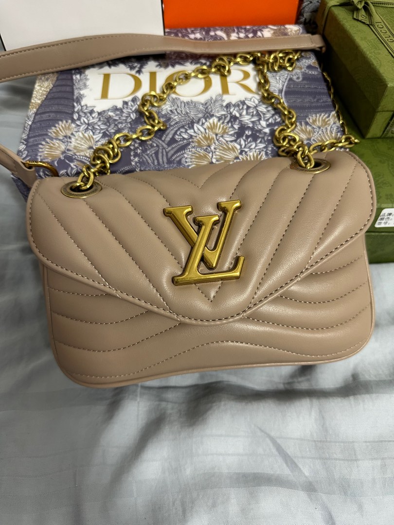 Sold at Auction: Louis Vuitton New Wave Chain Bag MM - Taupe