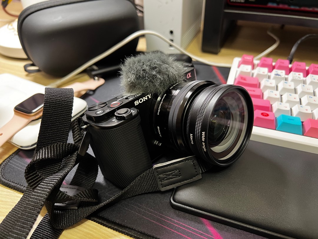 Sony ZVE-10, Photography, Video Cameras on Carousell