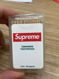 Supreme cinnamon toothpick
