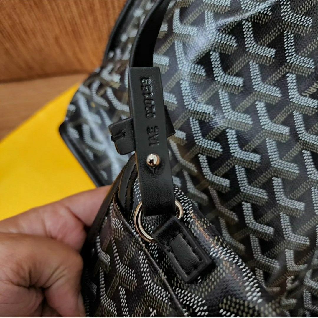 Goyard rouette grey, Fesyen Wanita, Tas & Dompet di Carousell