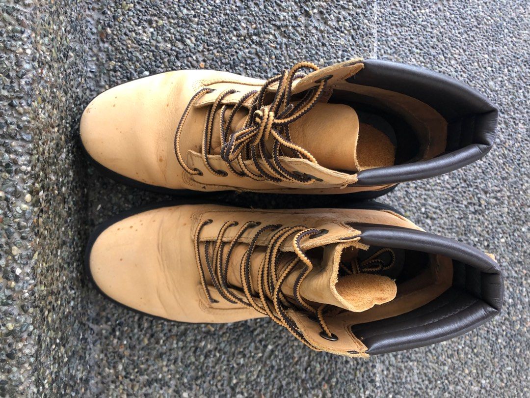 Timberland boots size 7.5 top