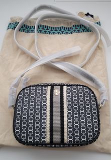 （分類：）位於 。 由 sharontl 提交（商品編號 1254167484，圖片 1）。簡介： 。