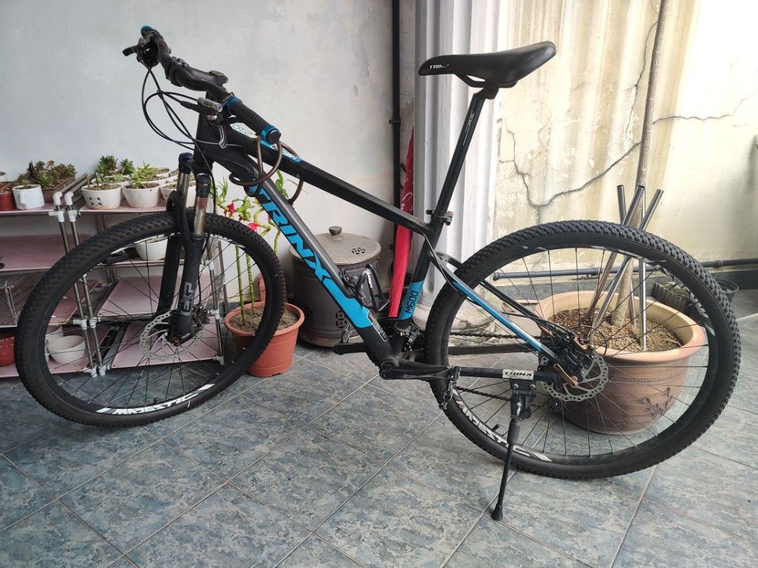 Bicicleta trinx outlet m600 pro
