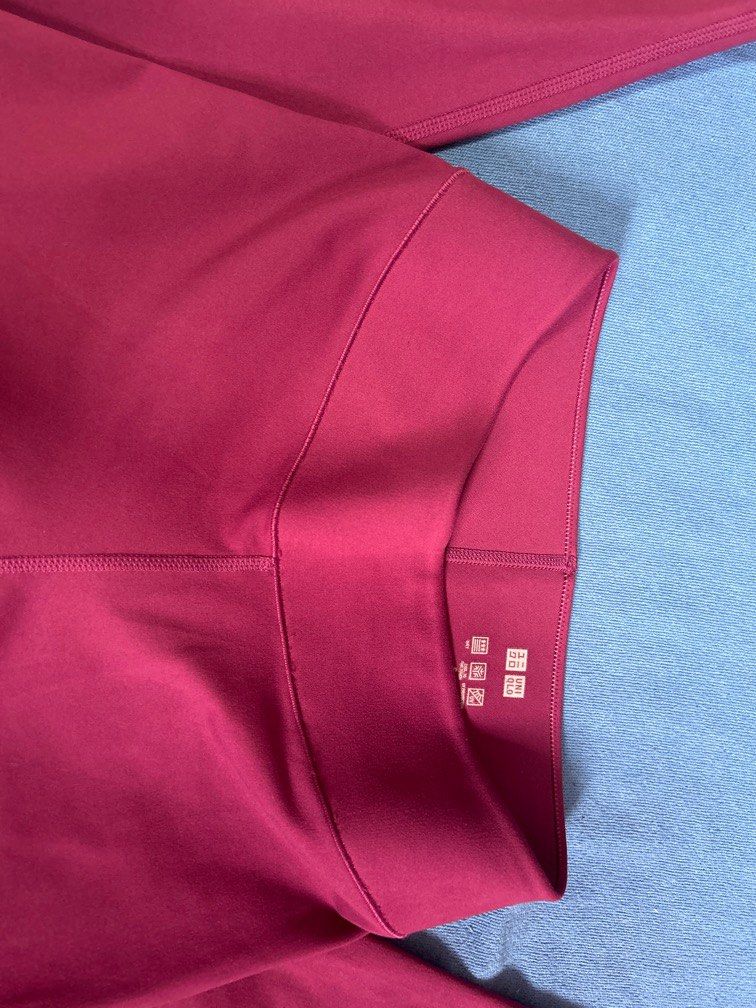 uniqlo yoga pants