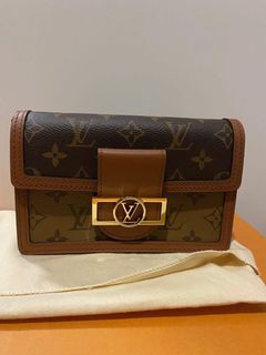 Louis Vuitton LV Croisette Chain Wallet WOC, Luxury, Bags & Wallets on  Carousell