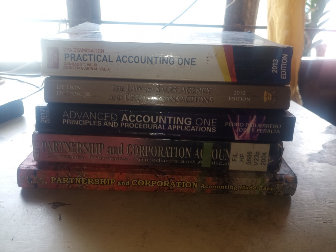 USED ACCOUNTING BOOKS 2, Hobbies & Toys, Books & Magazines, Textbooks