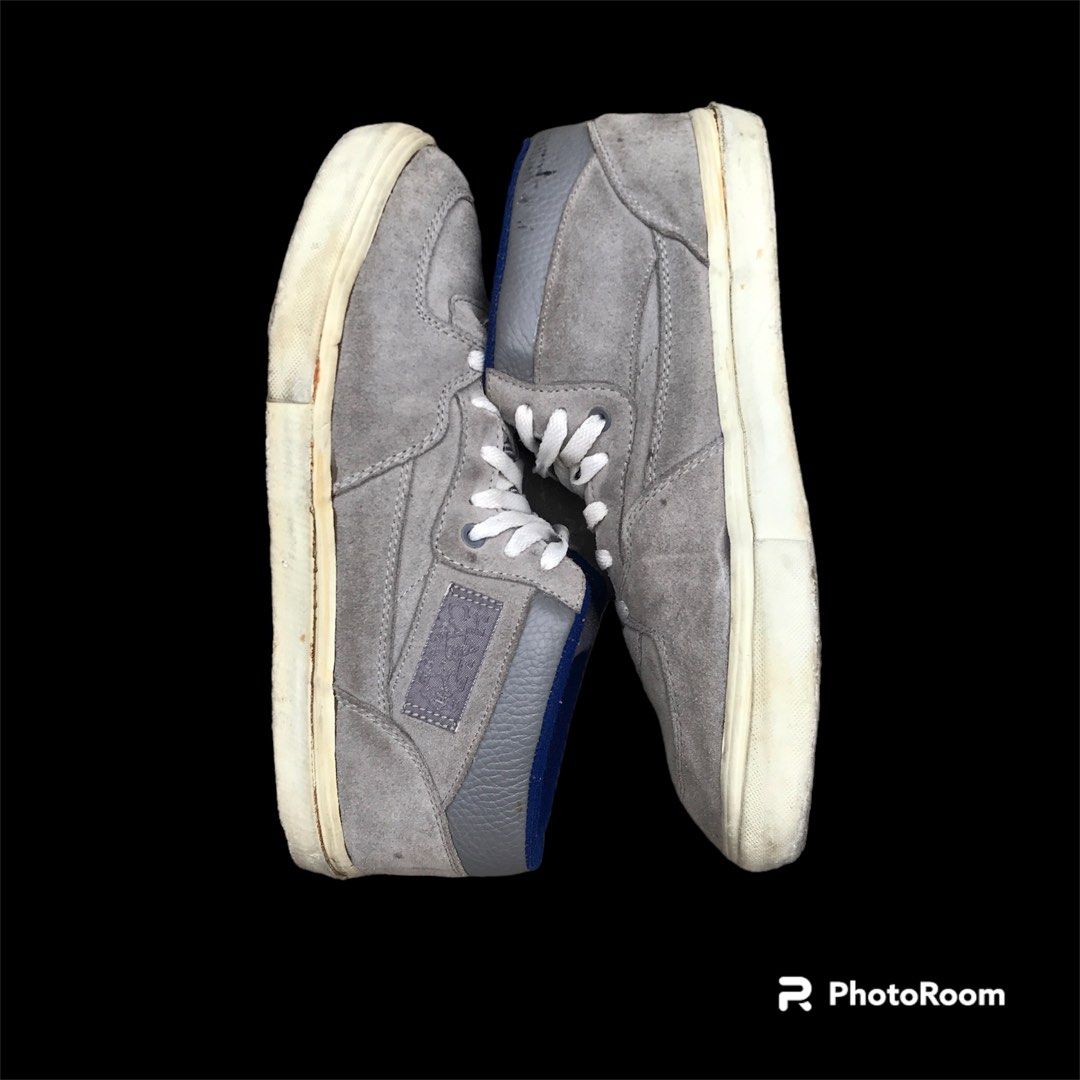 Vans store 2000 shoes
