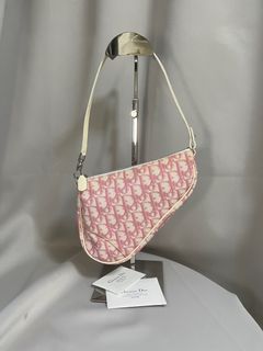 （分類：）位於 。 由 thrift.mint 提交（商品編號 1254094101，圖片 1）。簡介： 。