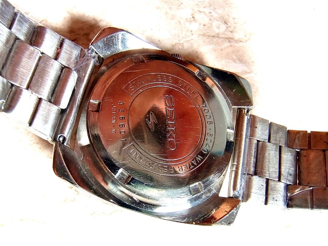 Vintage Seiko 7006 8040 40mm Luxury Watches on Carousell