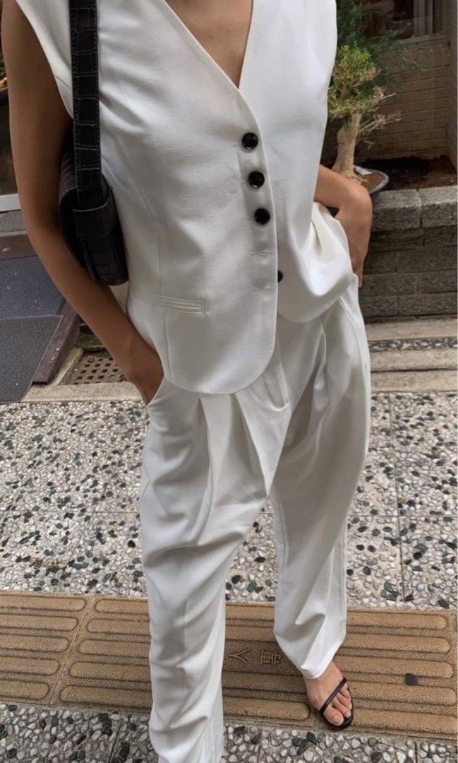 White vest and pants outlet