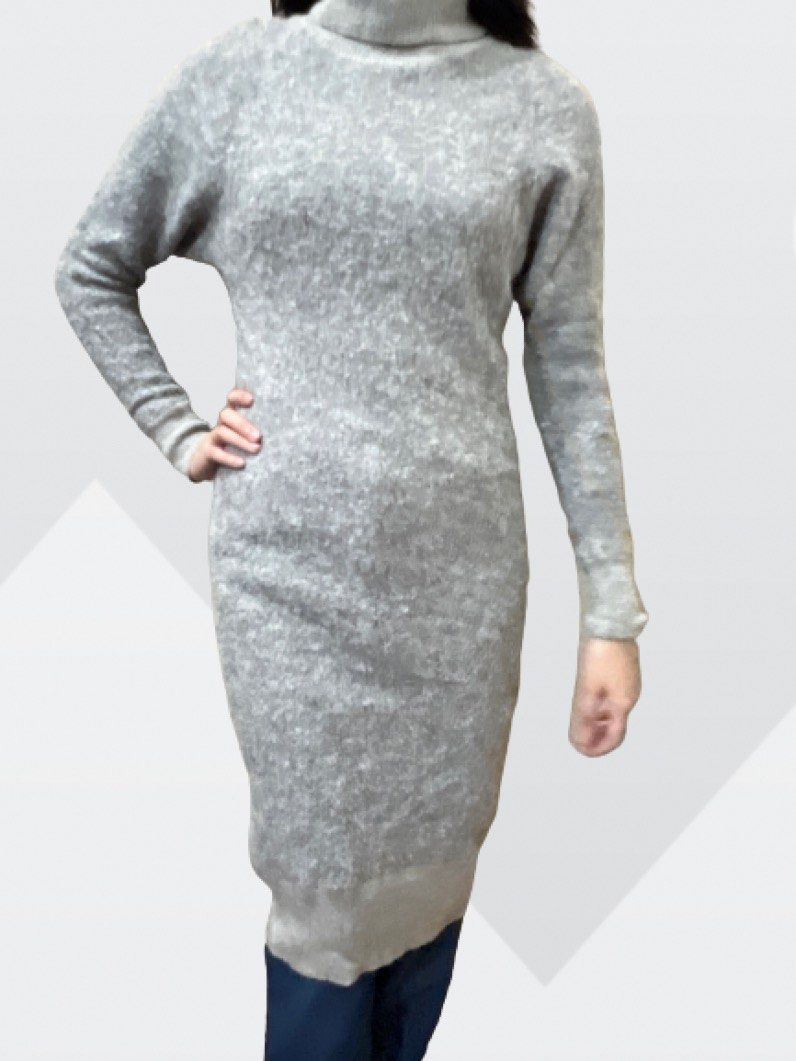 Winter wool dress (Category: Dresses) located in Pasig City. Submitted by _glamshop_ (Listing ID 1254178657, Image 2). Description: Good for winter ootd Medium to semi large Stretch fabric.