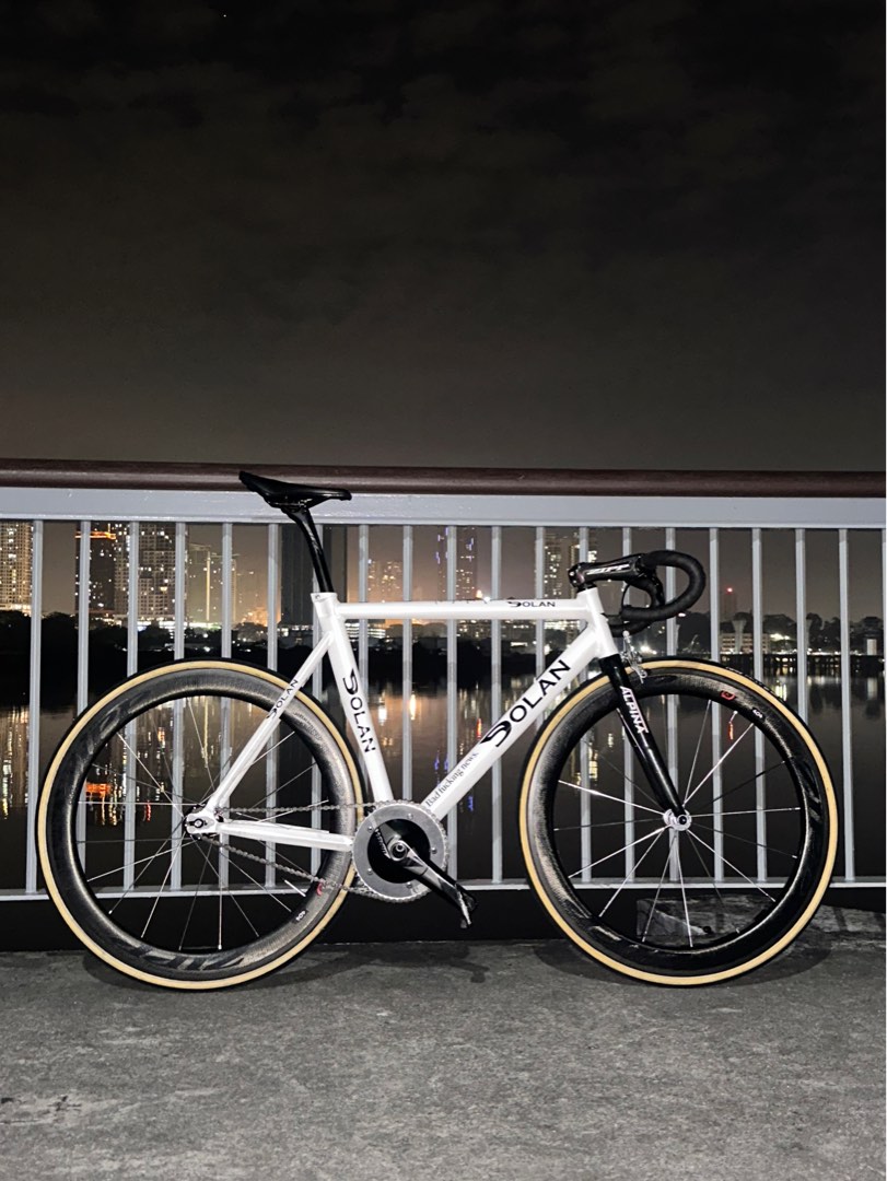 Dolan on sale track champion