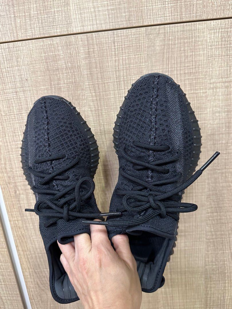 First Look] Adidas Yeezy Boost 350 V2 CMPCT 'Slate Carbon