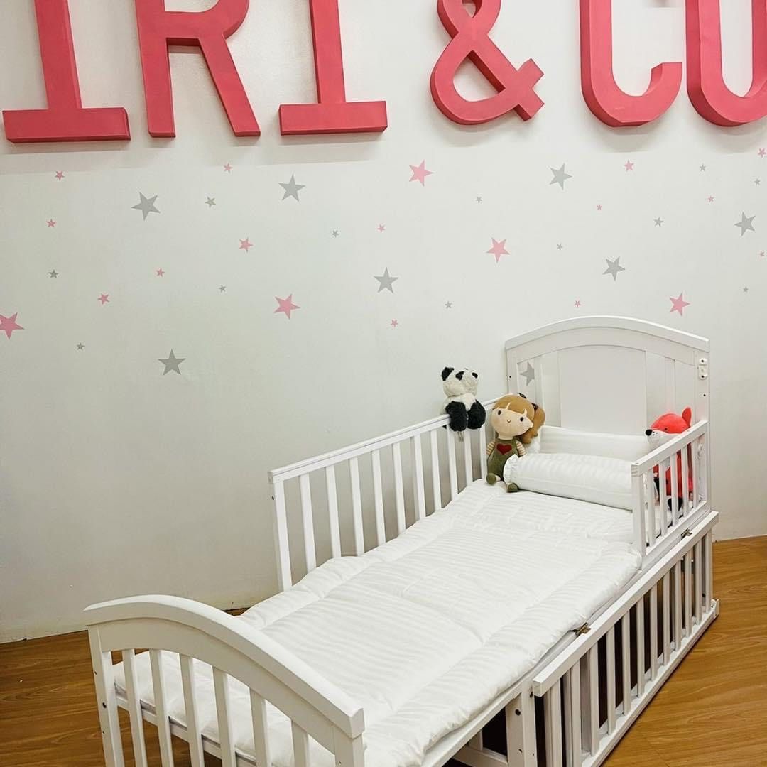 10 in 1 Crib (Category: Cots & Cribs) located in Meycauayan. Submitted by clarissem (Listing ID 1254443941, Image 2). Description: S A L E‼️ S A L E‼️ 🧸Taylor 10-in-1 🧸 ✔️FREE 4inches uratex ✔️FREE Mosquito net with rod Newborn Crib Co sleeper Rocker Playpen Study table Changing table Side organizer table Big storage Toddler bed Kids bed Size: 120*68*98cm 🇳🇿 Made from New zealand pine wood RFS. 1 month lang nagamit ni baby. 2 years old na si 