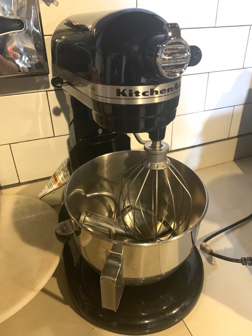 110v Kitchen Aid Stand Mixer NOT TESTED, TV & Home Appliances, Kitchen