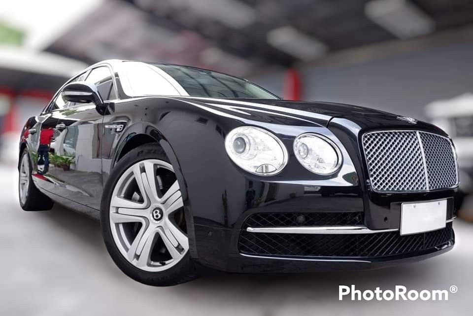 2014 Bentley Flying Spur W12 Local unit Auto (Category: Used Cars) located in Quezon City. Submitted by p1motors (Listing ID 1254379141, Image 1). Description: 2014 Bentley Flying Spur W12 Unit Price 10m Call 09955482021 3tkms mileage Specs: 6.0L W12 twin-turbo DOHC 48-valve Eight-speed Automatic All Wheel Drive Electronic Brake Force Distribution Moonroof Woodgrain Interior Trim Heated Rear Seat Automatic/Self levelling Suspension Traction Contr