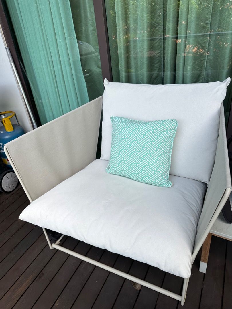 Havsten armchair online