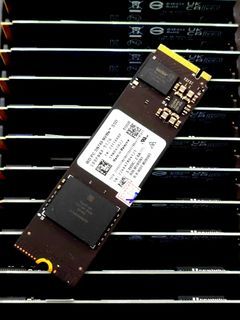 512GB SN740 WD BLACK M.2 NVME SSD GEN4 5000MB/s (Compatible PS5 /Desktop/Laptop)