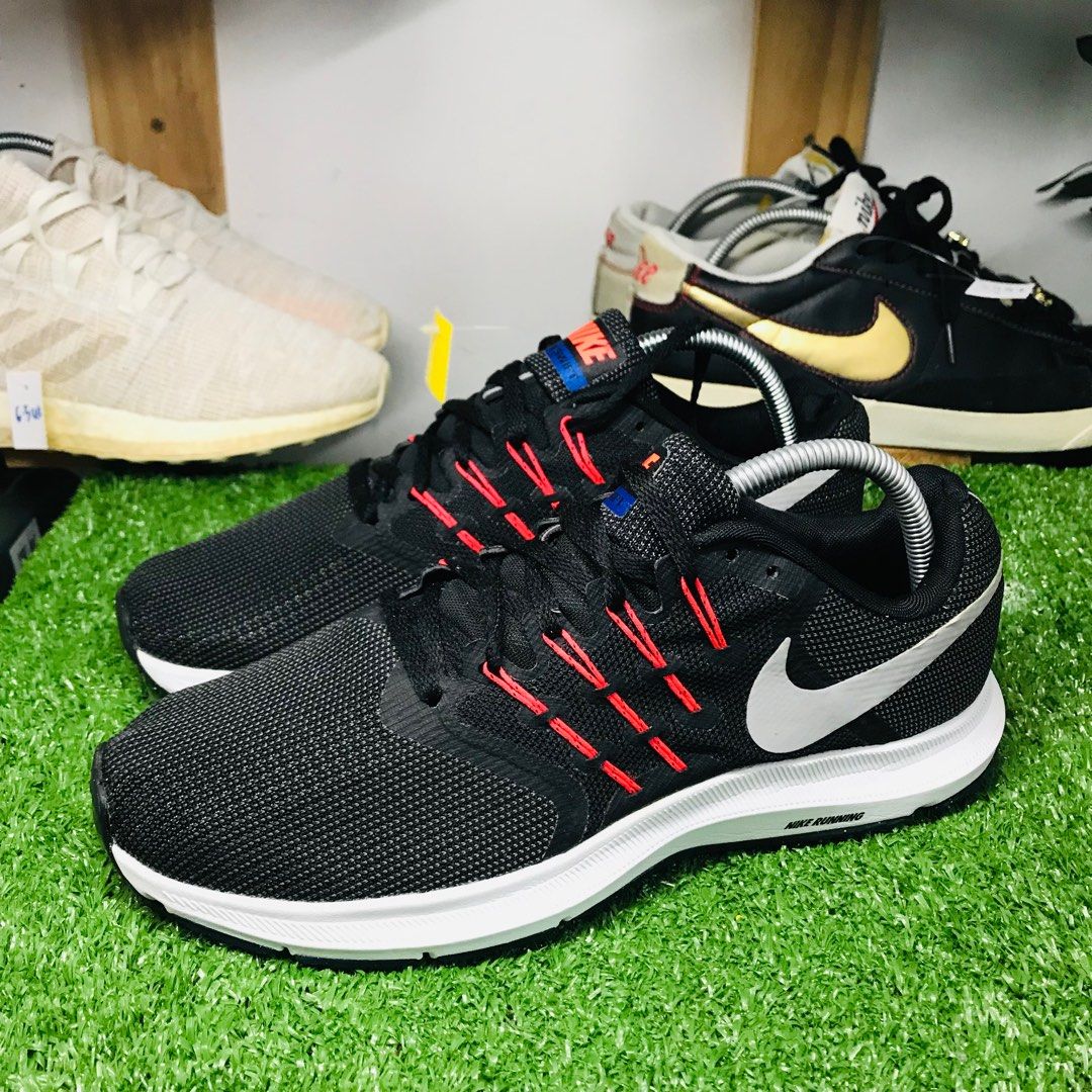 Nike run swift clearance running shoes for men