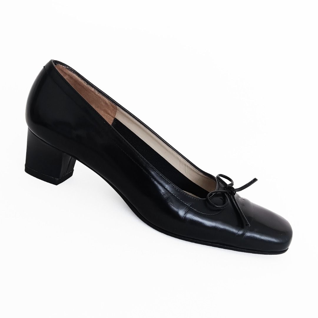 Sylvester Ferragamo Authentic Sylvester Ferragamo