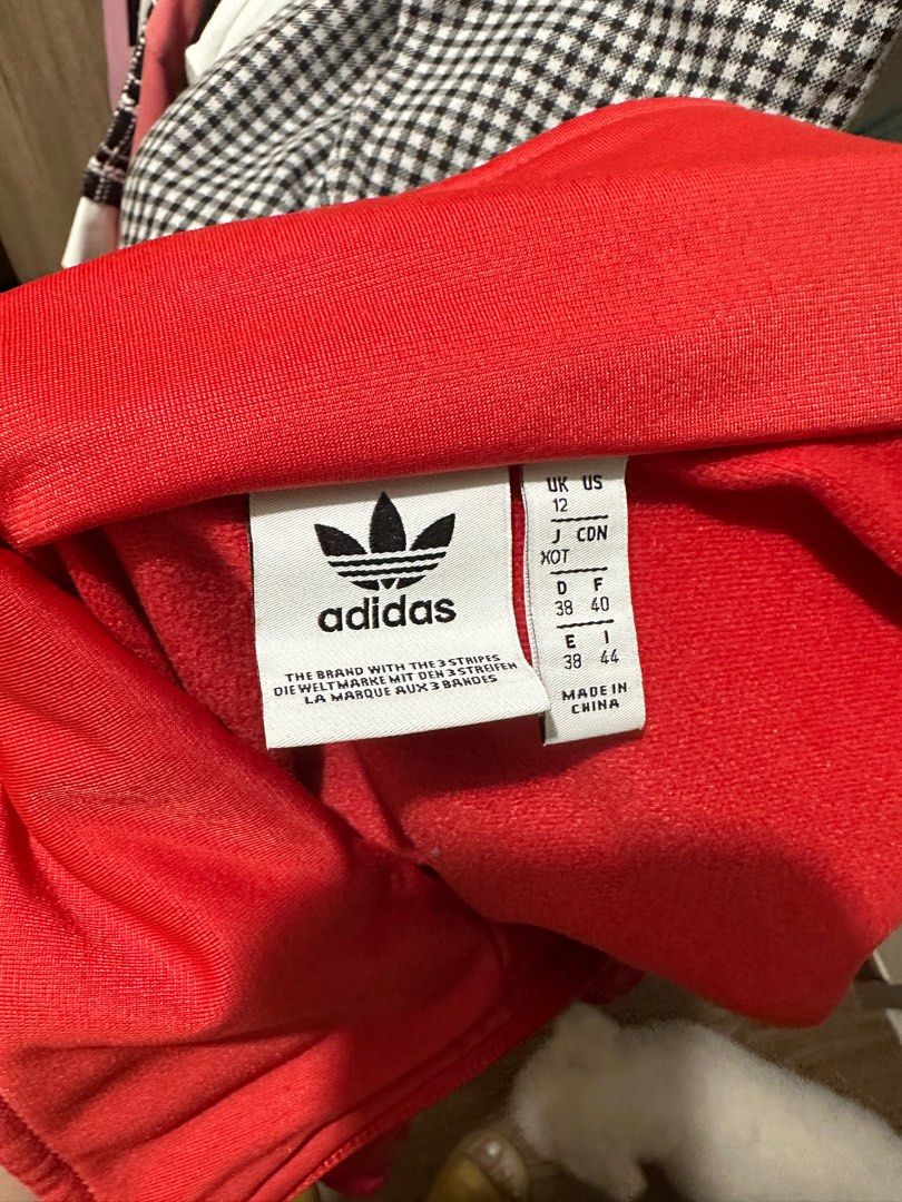 Adidas tracksuits outlet china 4000