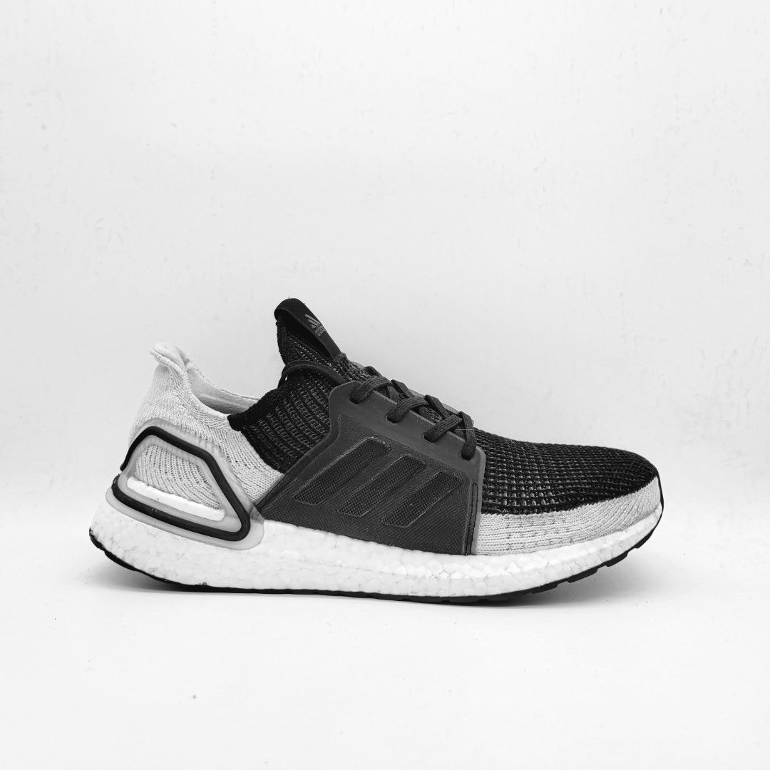 Womens ultraboost 19 oreo top