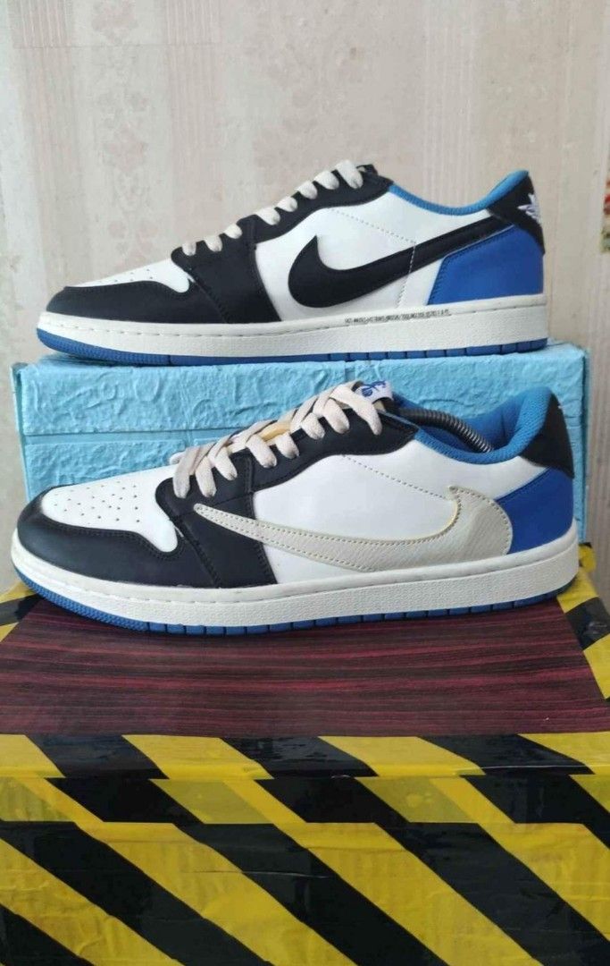 Air Jordan 1 Fragment Travis Scott, Fesyen Pria, Sepatu , Sneakers