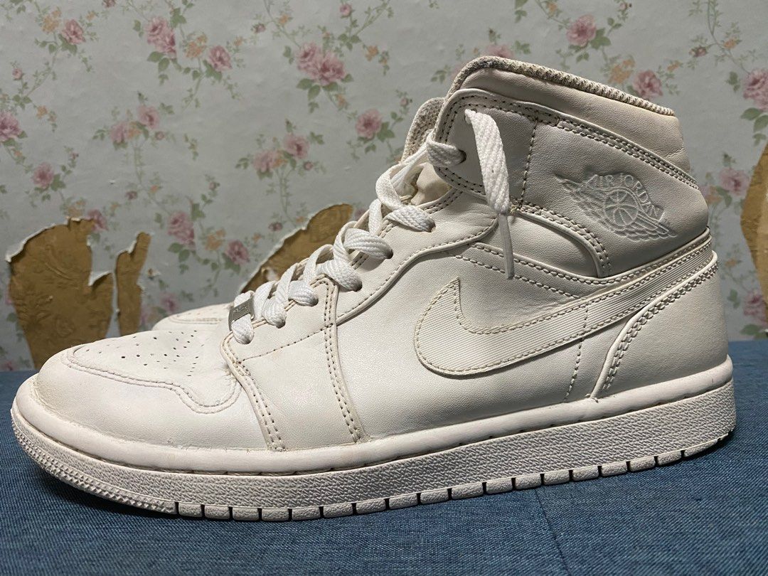 Jordan 1 triple white high hot sale