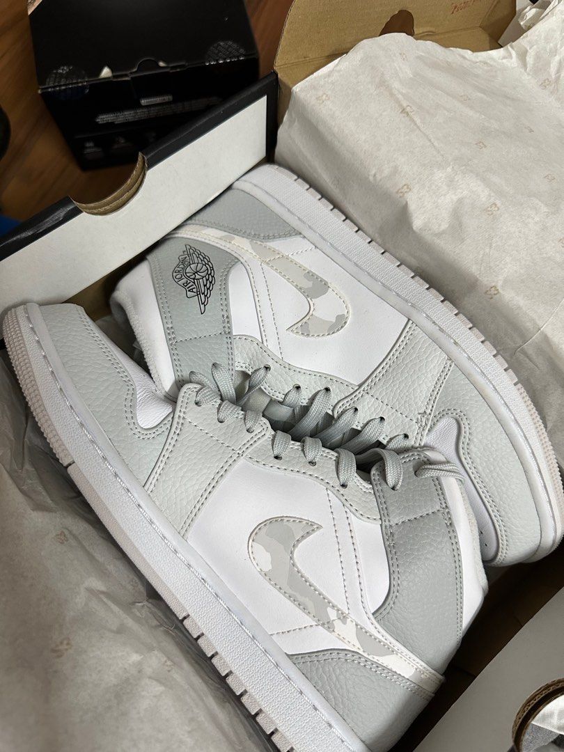 Air jordan 1 best sale mid size 8.5