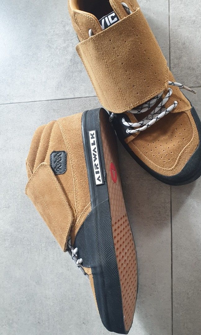 Old discount school airwalks