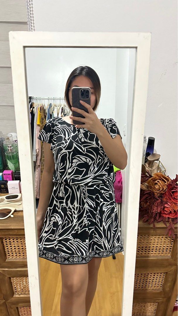 ALFANI Black White Dress Like new Stretchable waist M on tag up to L Php150 Women s Fashion Dresses Sets Dresses on Carousell