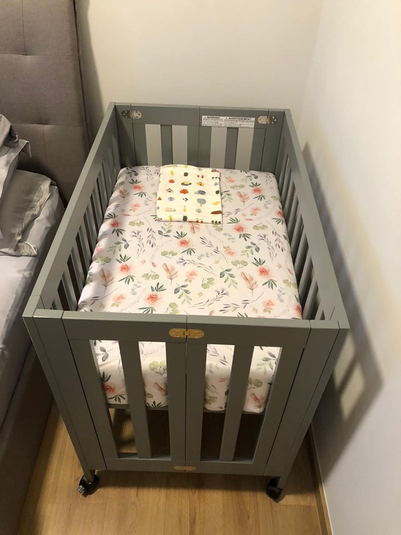 Babyletto origami mini crib, Babies & Kids, Baby Nursery & Kids