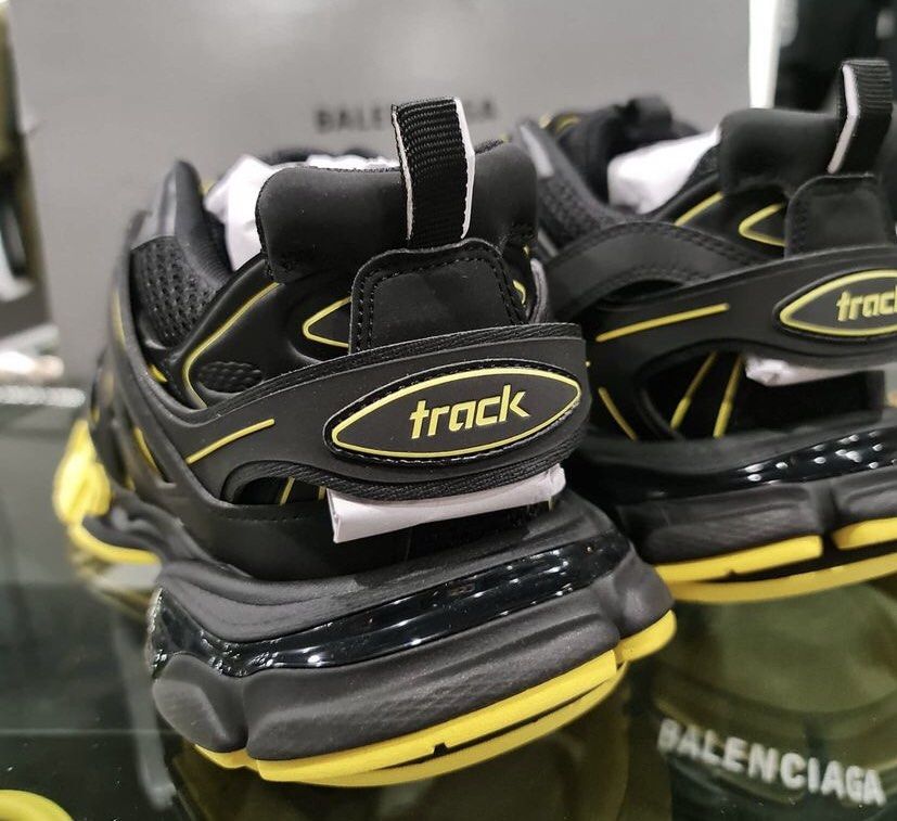 All yellow discount balenciaga sneakers