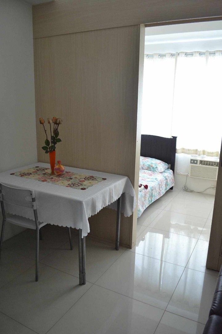 Berkeley Residences Sale/ Rent 1bdrm unit (Category: Apartments & Condos) located in Las Pinas. Submitted by trueflower_3c7343 (Listing ID 1254342989, Image 1). Description: Furnished 1 Bed Room Condo Unit Berkeley Residences Nearby Schools: Ateneo de Manila UP Diliman Miriam College Building establishments: Savemore BDO Building Amenities include: Swimming Pool (50 meter lap pool and kiddie pool) Study Area (with free internet) 24/7 Security Air