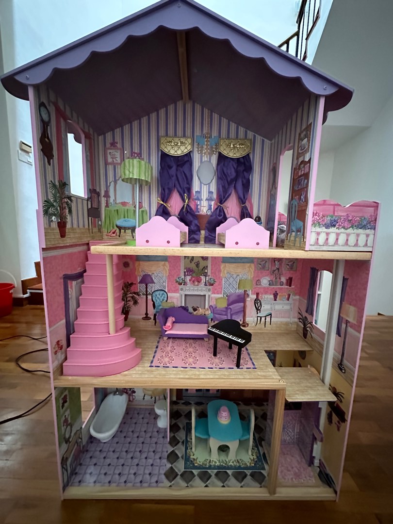 Big KidKraft dollhouse, Hobbies & Toys, Toys & Games on Carousell