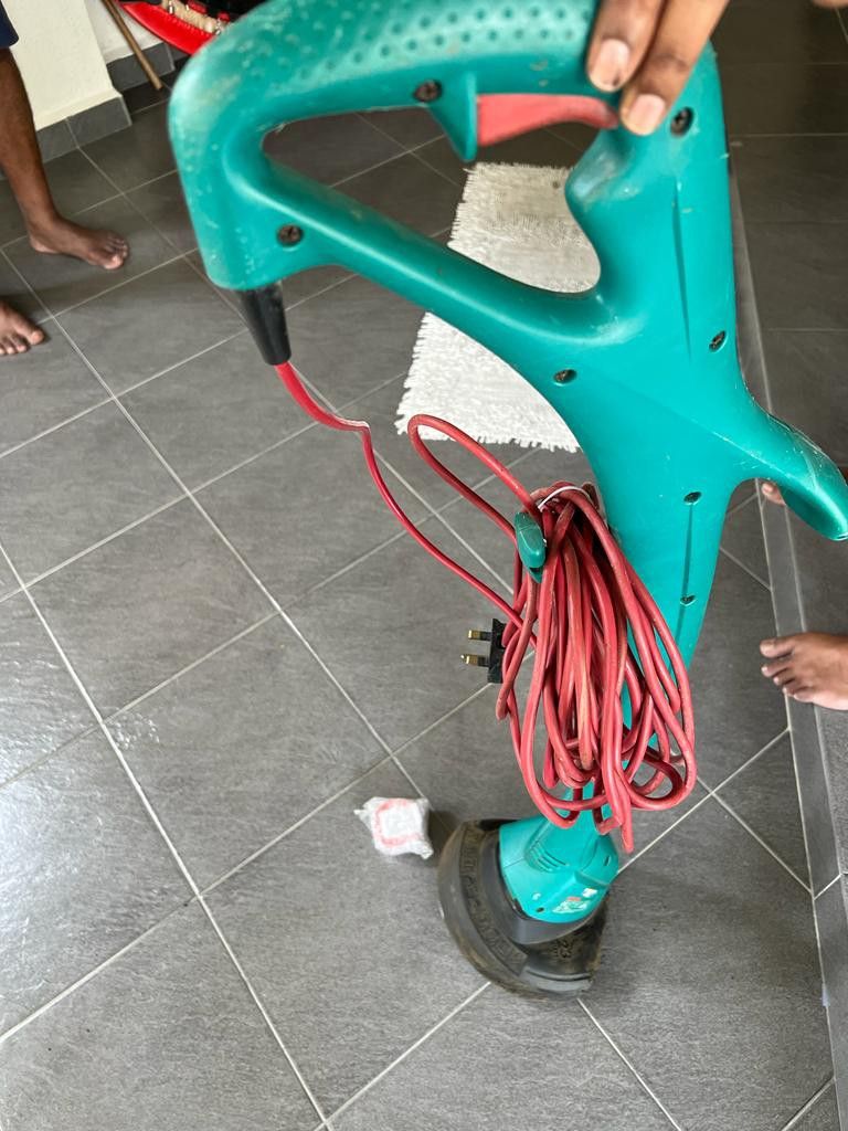 Bosch easy trim(grass cutter), Furniture & Home Living, Gardening