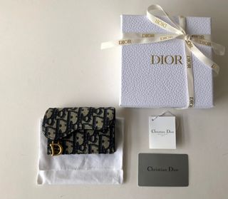 (Category: ) located in . Submitted by sweetluxuryph (Listing ID 1254439267, Image 1). Description: .