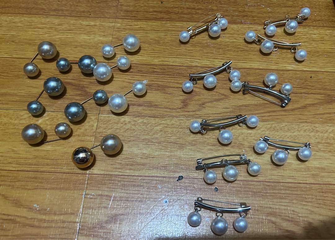 Brooches Pin, Women's Fashion, Jewelry & Organizers, Brooches on Carousell