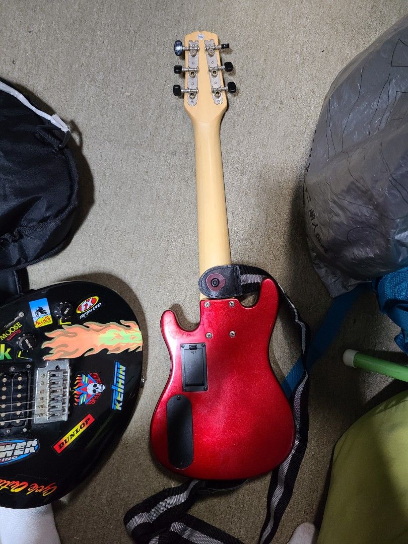 Burswood electric guitar with built in amplifier hot sale