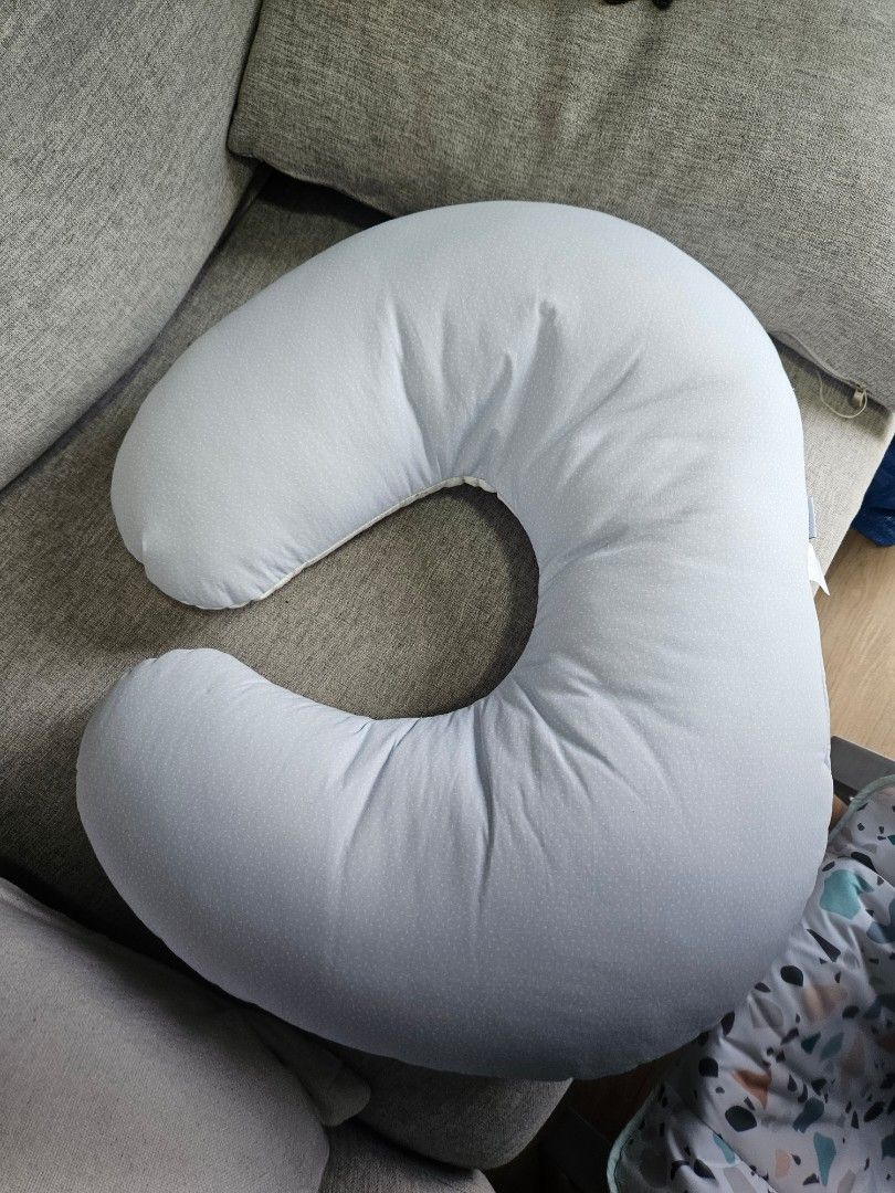 Cambrass Breastfeeding pillow, Babies & Kids, Nursing & Feeding