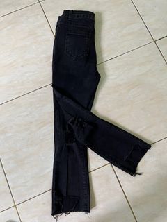 Celana jeans hitam