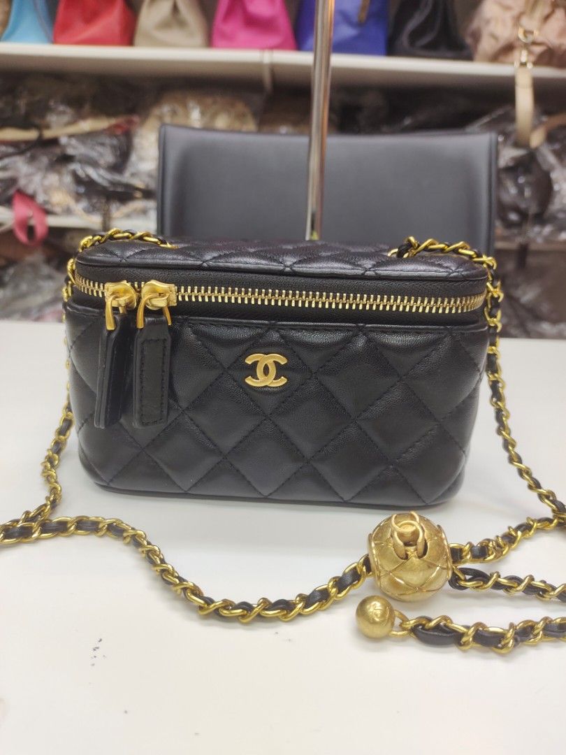 CHANEL MINI VANITY CROSSBODY BAG, Luxury, Bags & Wallets on Carousell