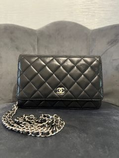 CLEARANCE SALES Chanel 19 bag, Women's Fashion, Bags & Wallets, Purses &  Pouches on Carousell