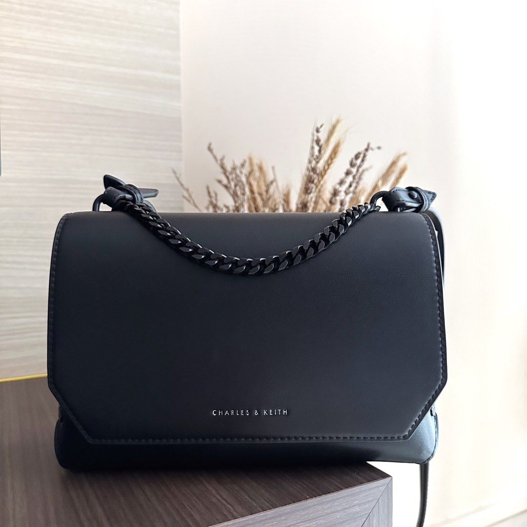 Chain black new arrivals shoulder bag