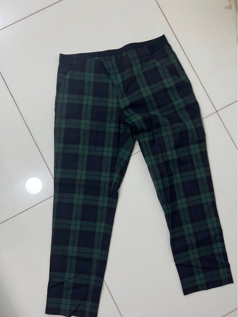 Checkered pants uniqlo top