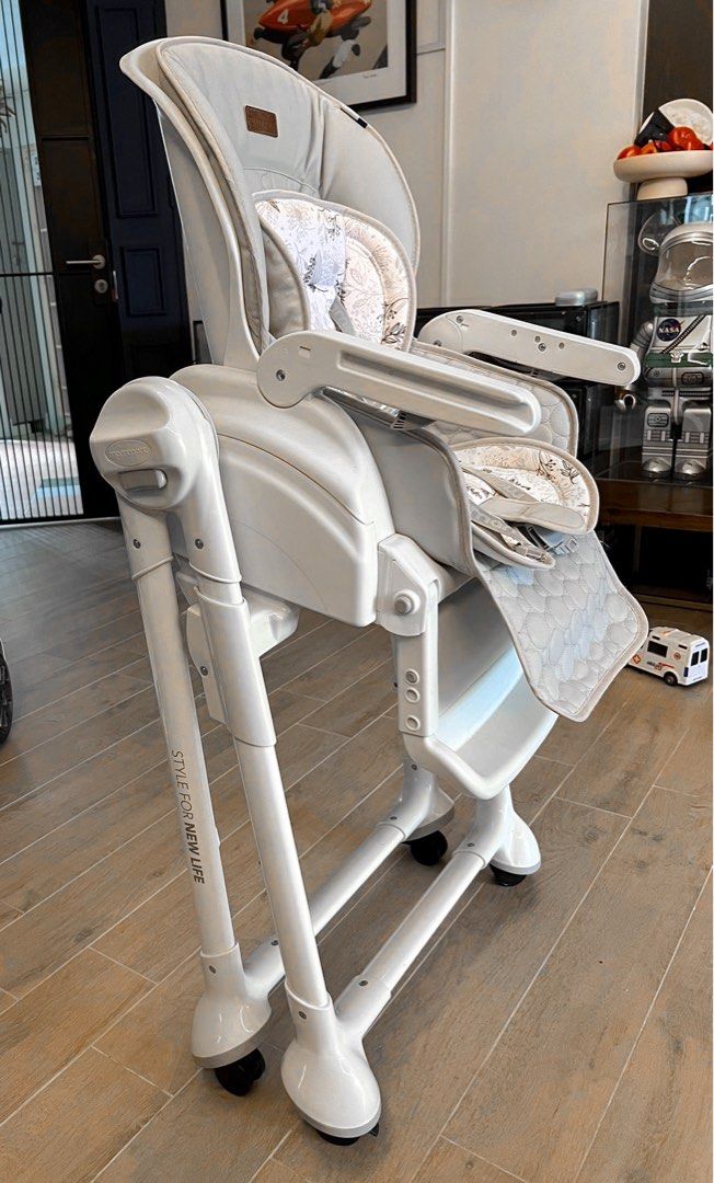 Clearance sale Baby high chair Momwork