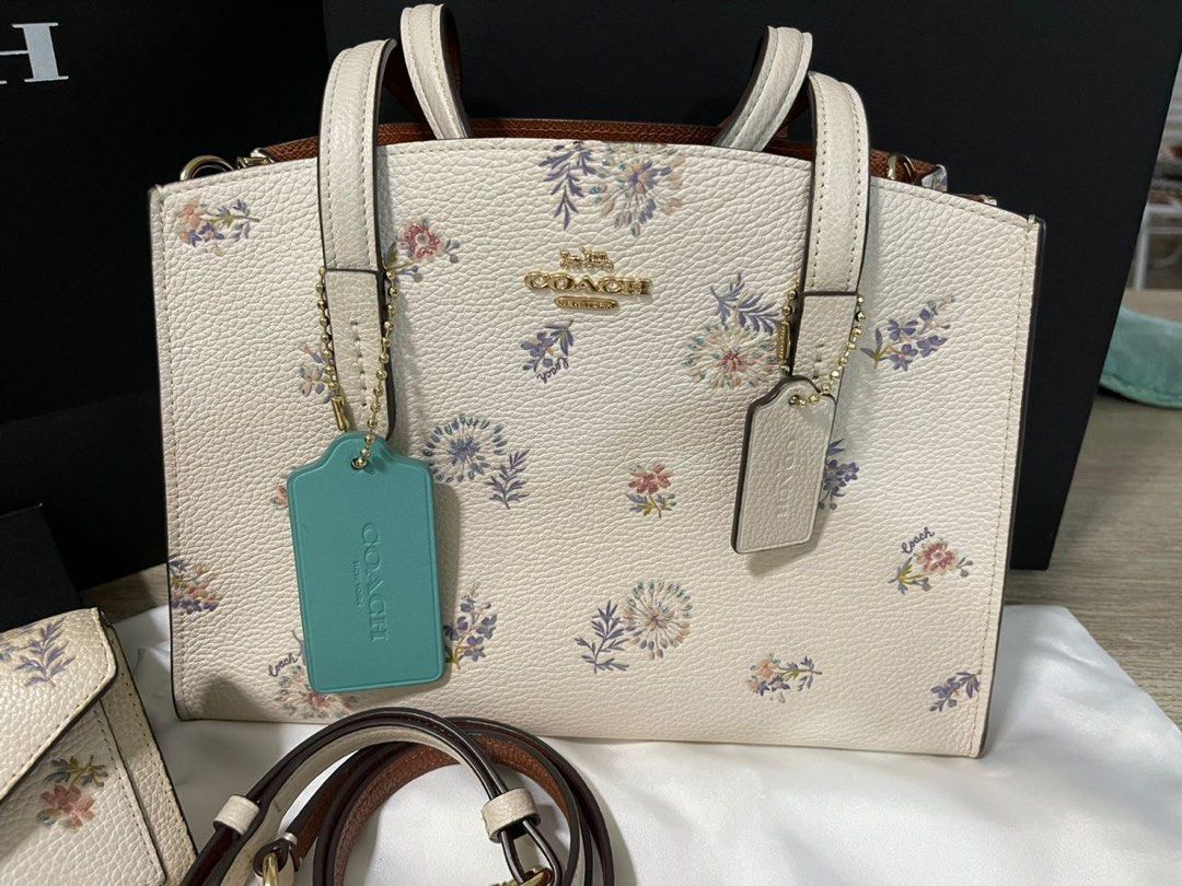 Charlie carryall 28 hotsell with meadow prairie print