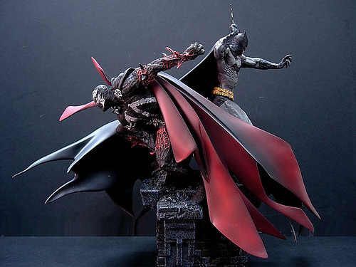 Batman online spawn statue