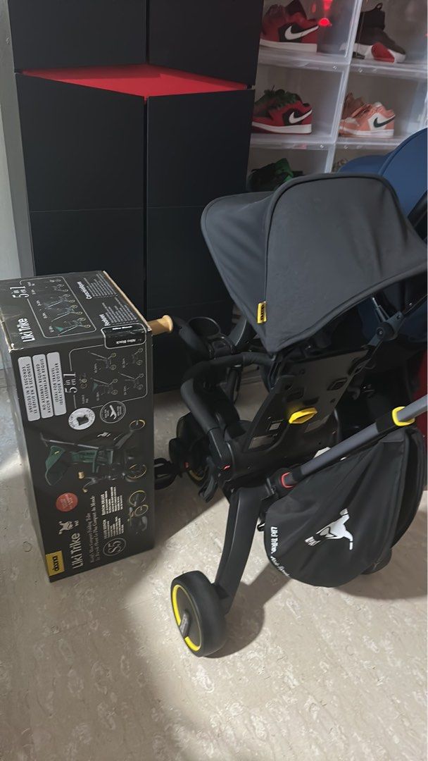 Doona Liki Trike (S5 deluxe edition in nitro black), Babies & Kids ...