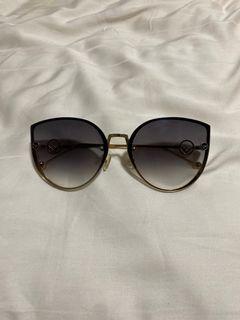 (Category: ) located in . Submitted by cocoshades (Listing ID 1254412996, Image 1). Description: .